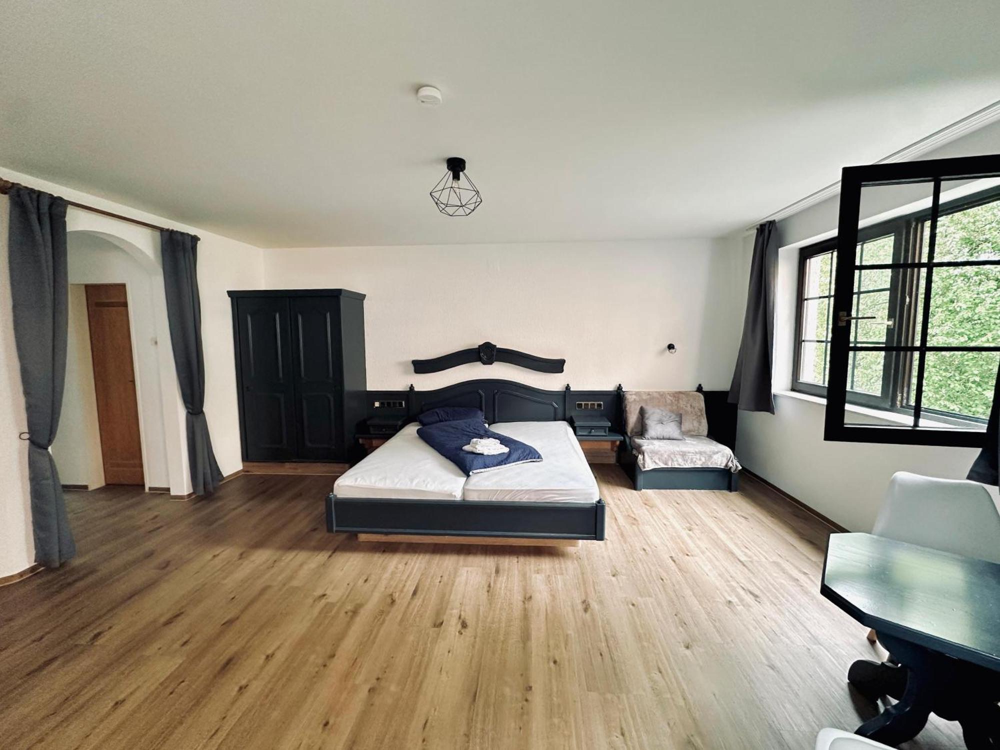 In & Out Boardinghaus Διαμέρισμα Stolberg  Εξωτερικό φωτογραφία